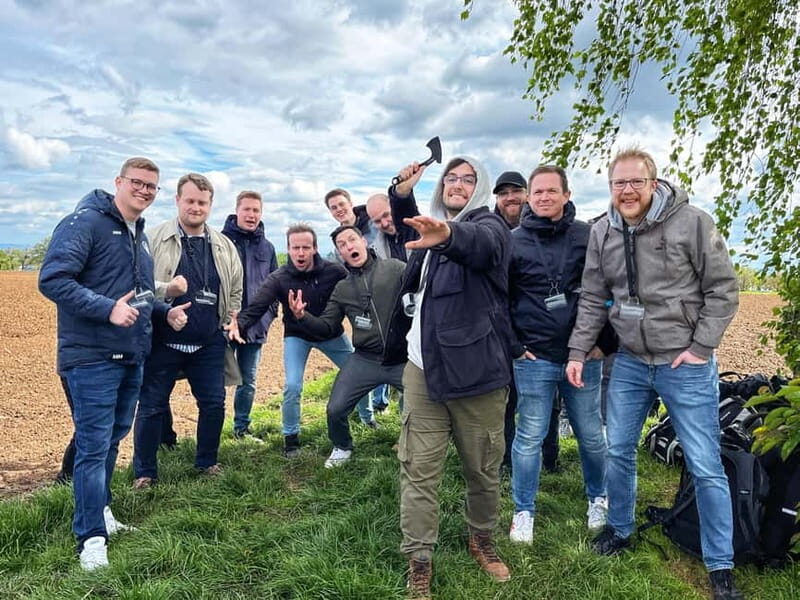 Wine hike JGA Gin Tour with games and snacks Stuttgart - Private-Group Fun With a Human-Scale Guide