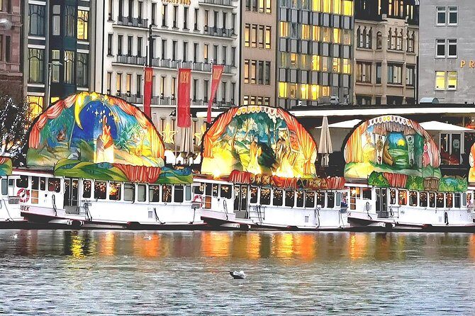 Winter Alster tour - Getting on Board at Jungfernstieg Without Stress