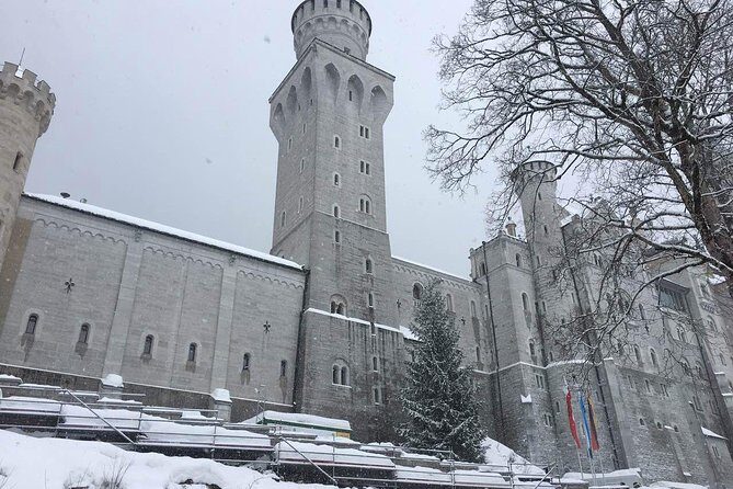 Winter Tour to Neuschwanstein Castle from Munich - Oberammergau Coach Tour and Lüftlmalerei: A Real Bavarian Detour