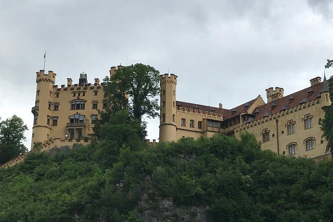 Winter Tour to Neuschwanstein Castle from Munich - Lunch Time and Free Movement in the Castle Area