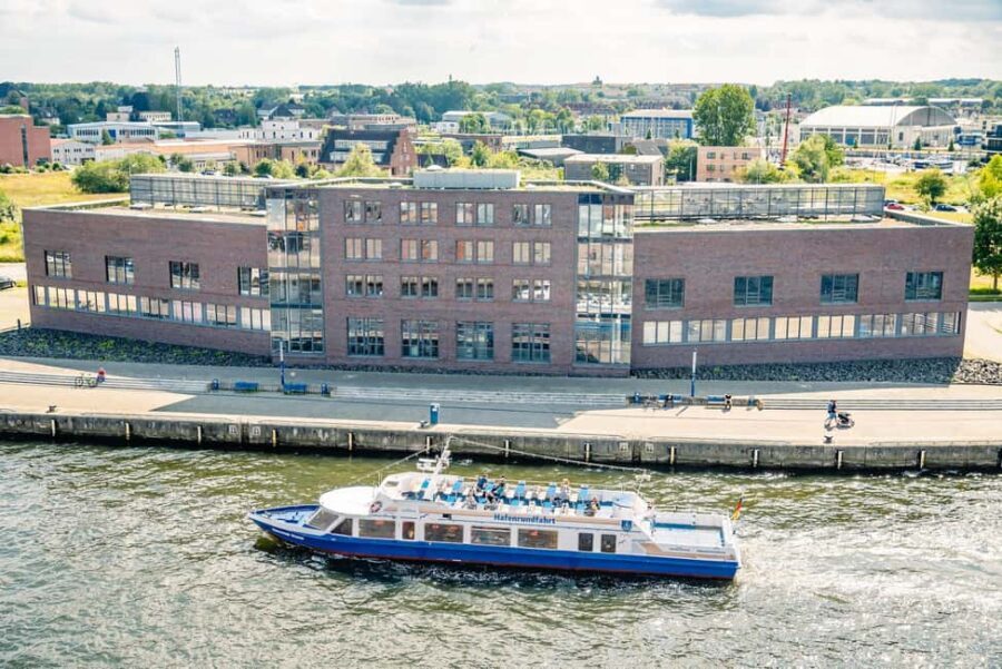 Wismar: Harbor Cruise with Sea Animal Fishing and Guide - Key Things You’ll Notice on This Cruise