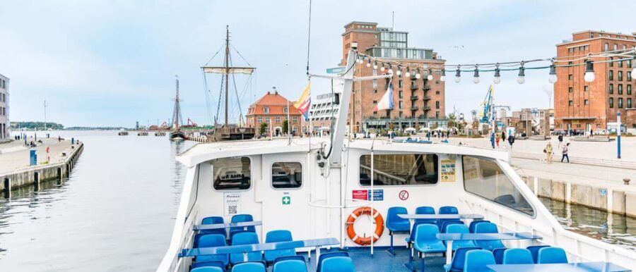 Wismar: Harbor Cruise with Sea Animal Fishing and Guide - MS Hansestadt Wismar: The 90-Minute Pace That Works