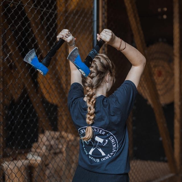 WOODCUTTER - AXE THROWING & BAR EXPERIENCE IN FRANKFURT - How to Get the Most From Your One Hour