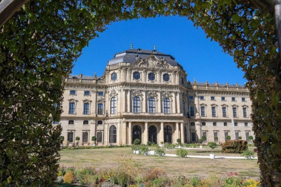 Würzburg: Private Walking Tour With Professional Guide - Franconian wine roots: what Würzburg’s winemaking connection means